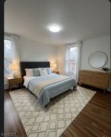 featured image of 119 W Broadway