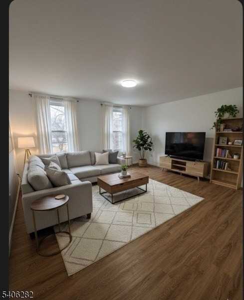 119 W Broadway - Photo 3 of 12