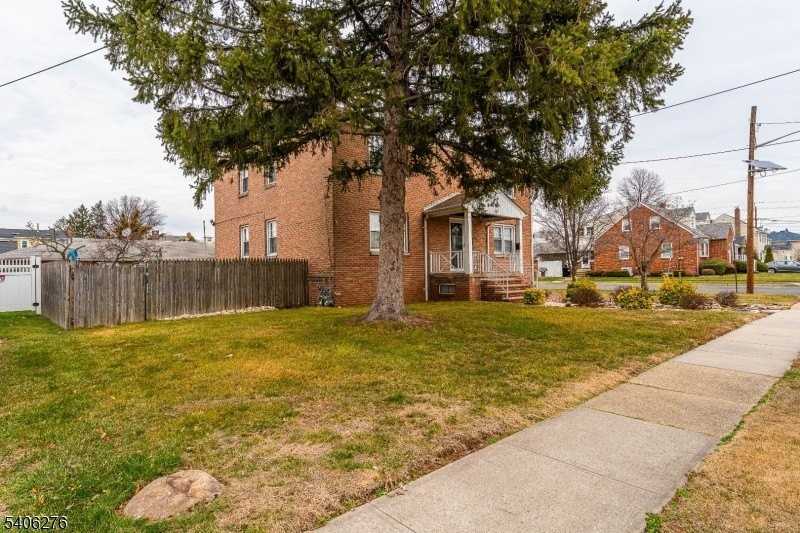 18 Tennyson St Unit 2 #2 - Photo 2 of 13