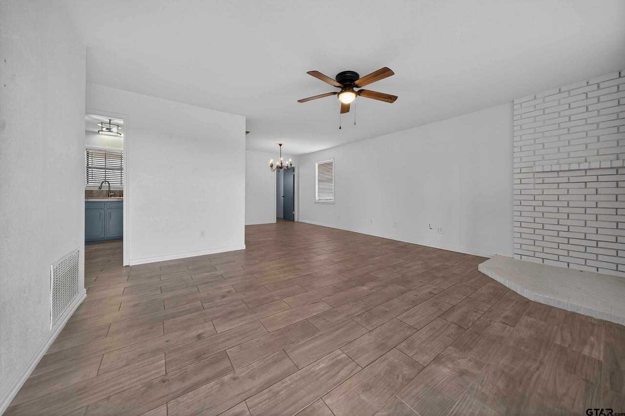 10134 Fm 346 E - Photo 5 of 45