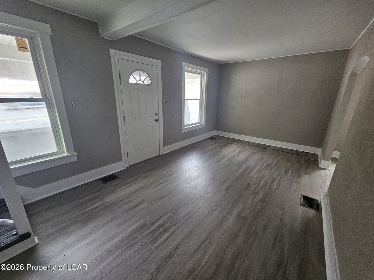 683 Memorial Hwy - Photo 3 of 15