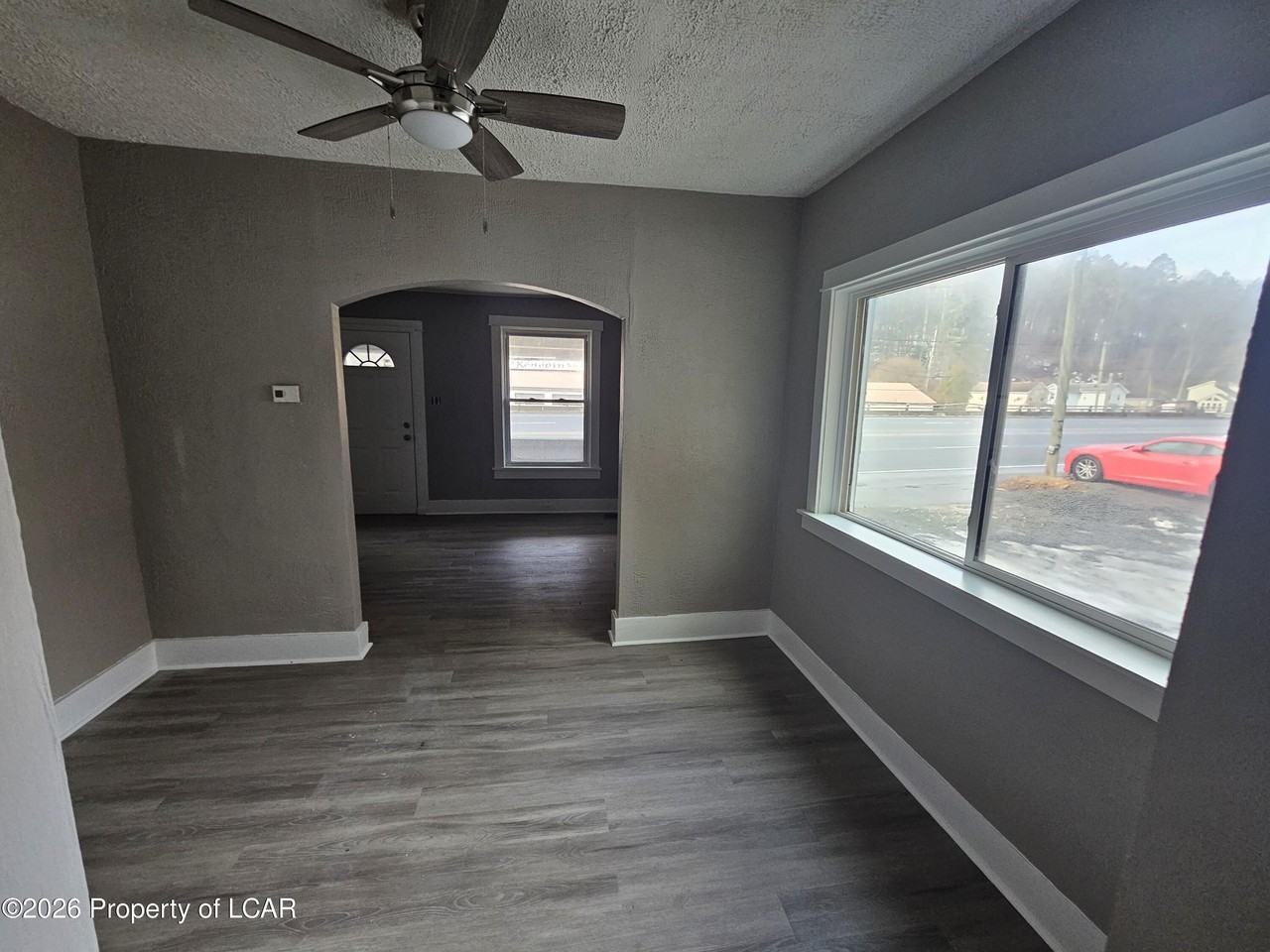 683 Memorial Hwy - Photo 4 of 15