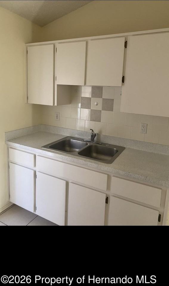 2789 Landover Blvd - Photo 4 of 9