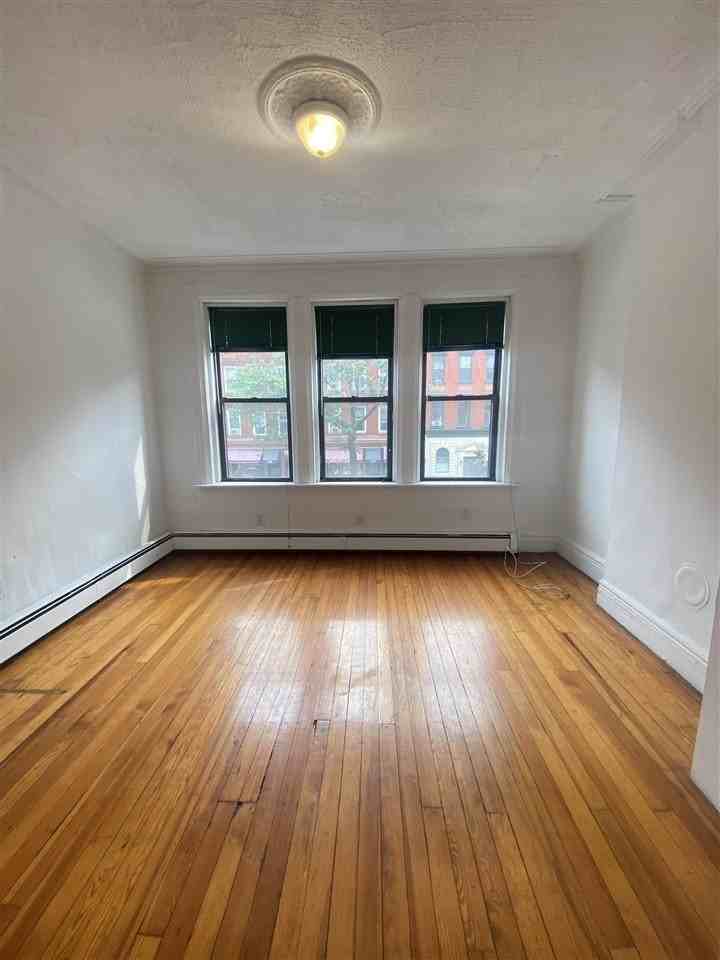 112 14th St #7 - Photo 4 of 8