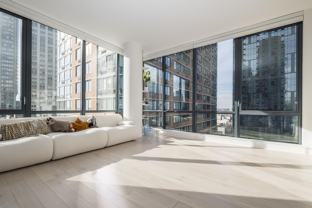 155 Bay St #1407 - Photo 1 of 1