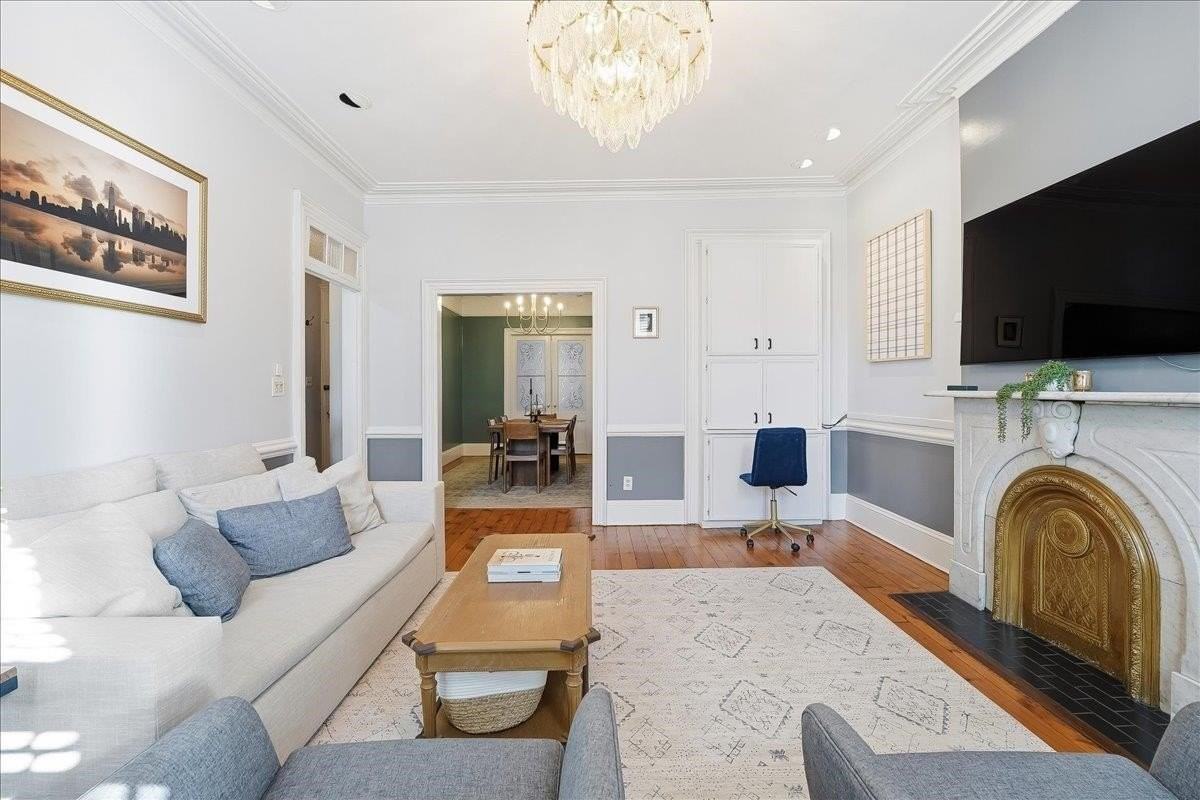 826 Washington St #2 - Photo 6 of 42