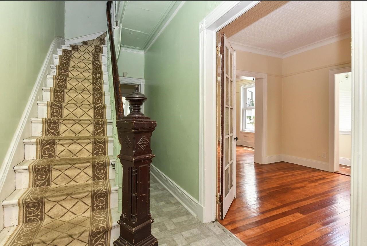 572 Gregory Ave #1 - Photo 2 of 11