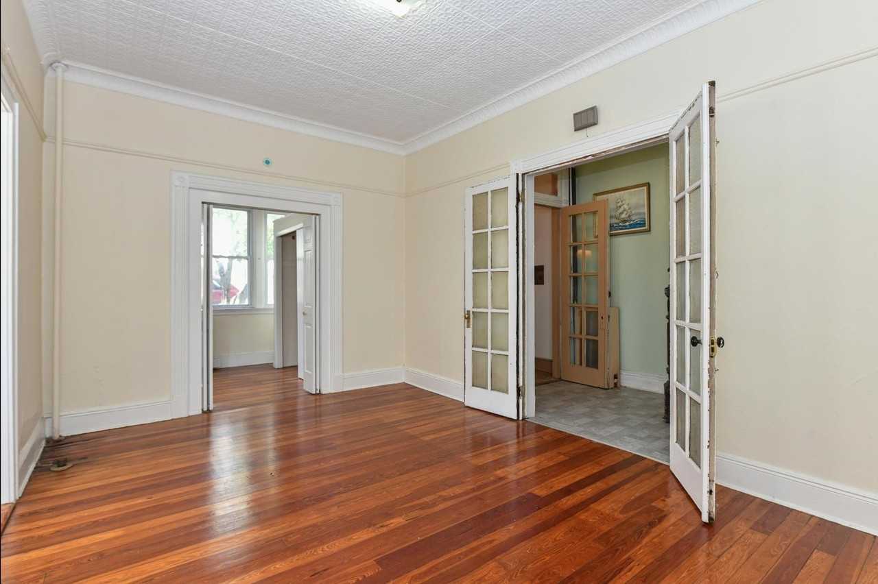 572 Gregory Ave #1 - Photo 4 of 11