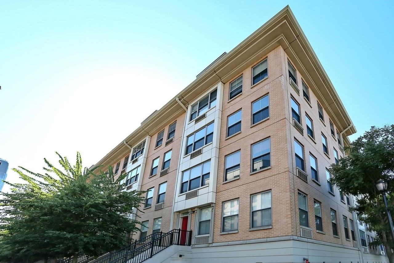 149 Essex St #4B - Photo 2 of 20