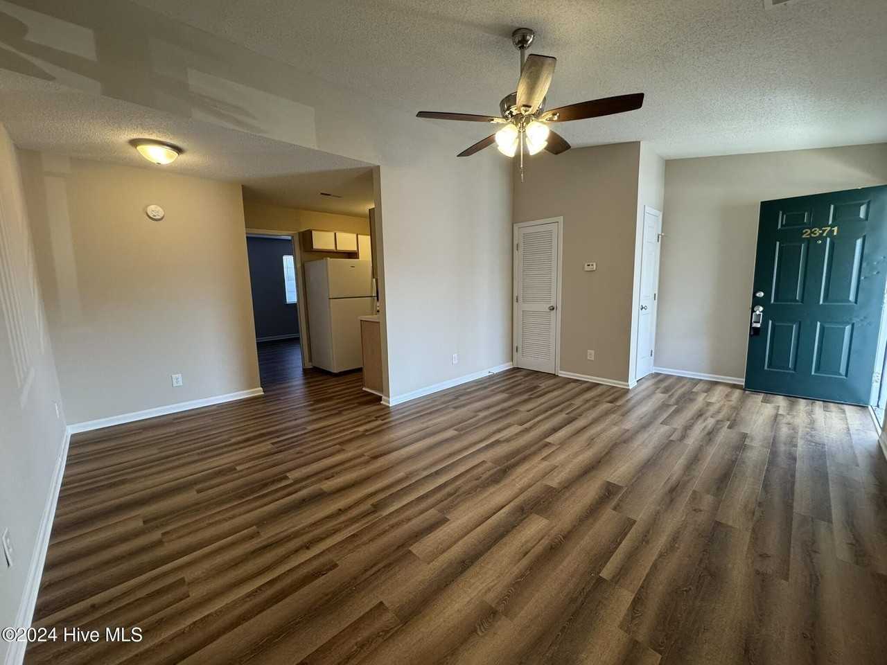 2363 Hurt Dr - Photo 5 of 14