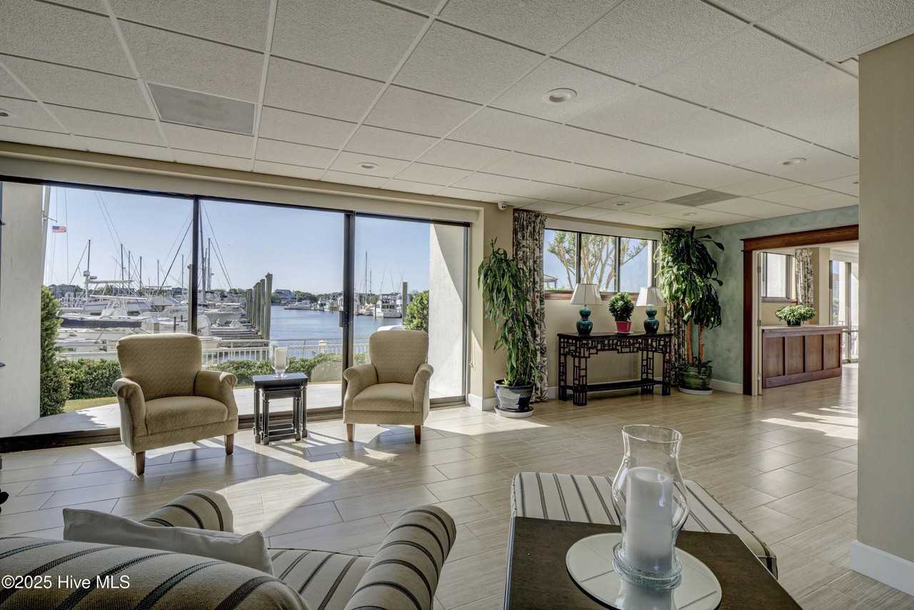 322 Causeway Dr Ste 207 - Photo 6 of 46