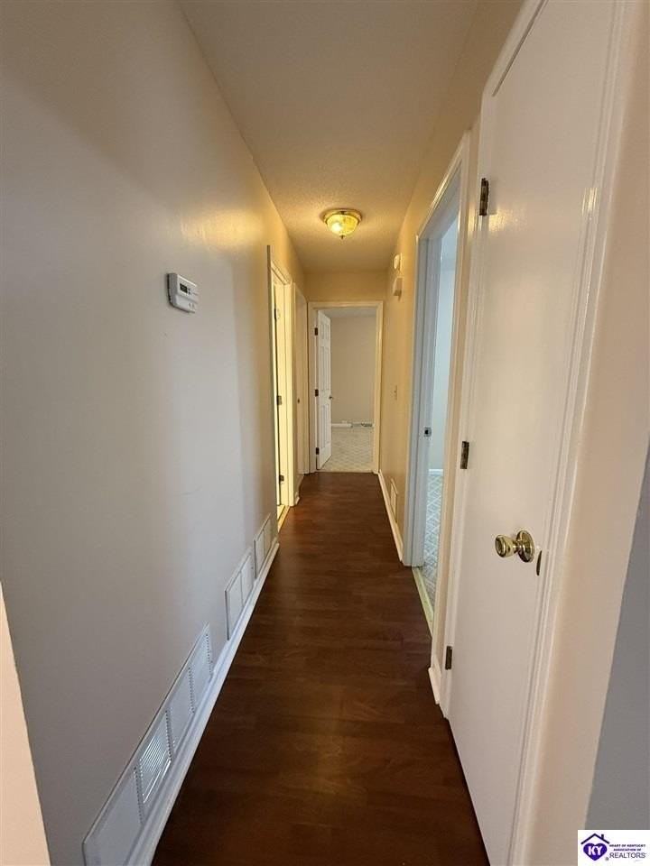 114 Monroe St - Photo 7 of 23