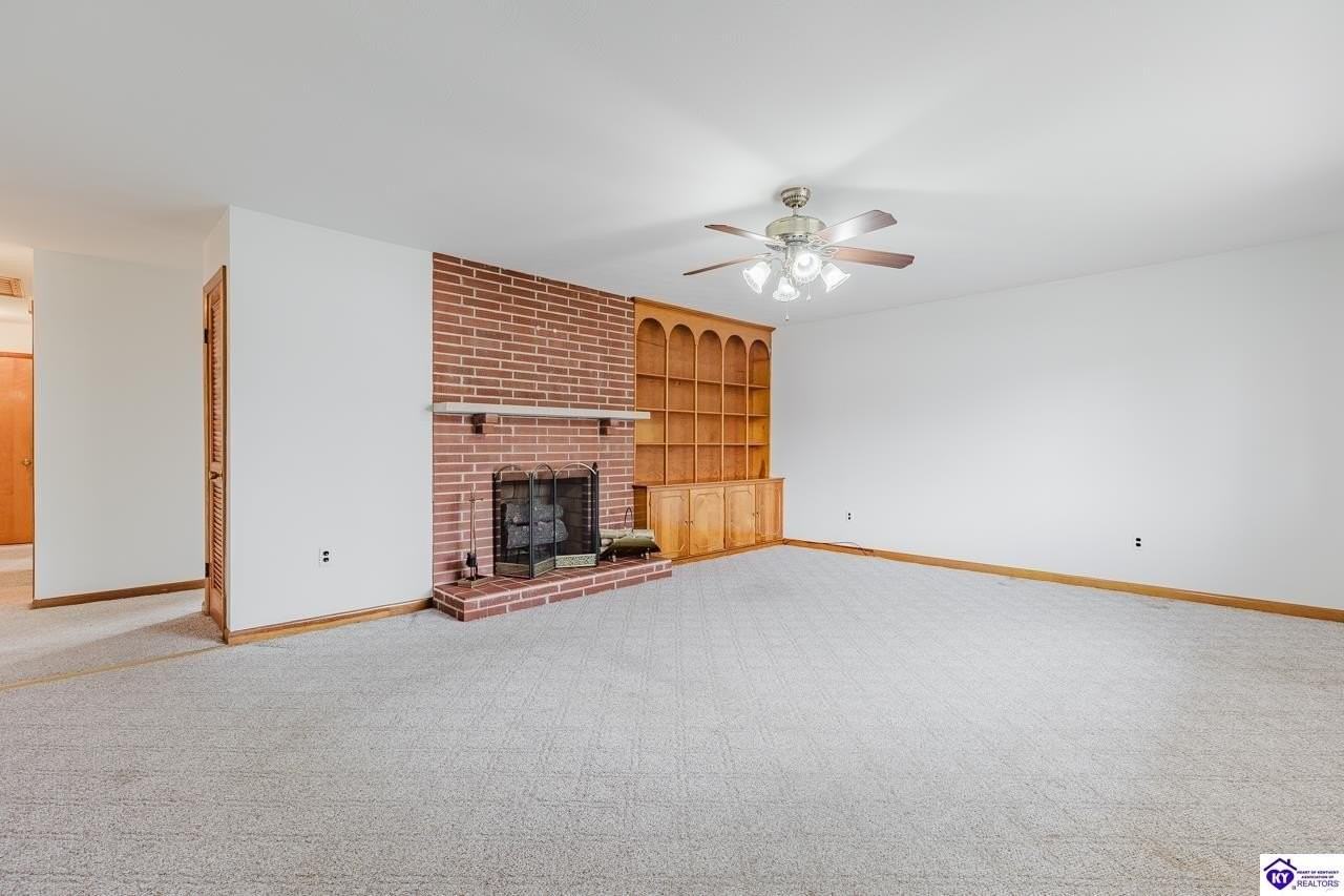 509 N Mantle Ave - Photo 2 of 22