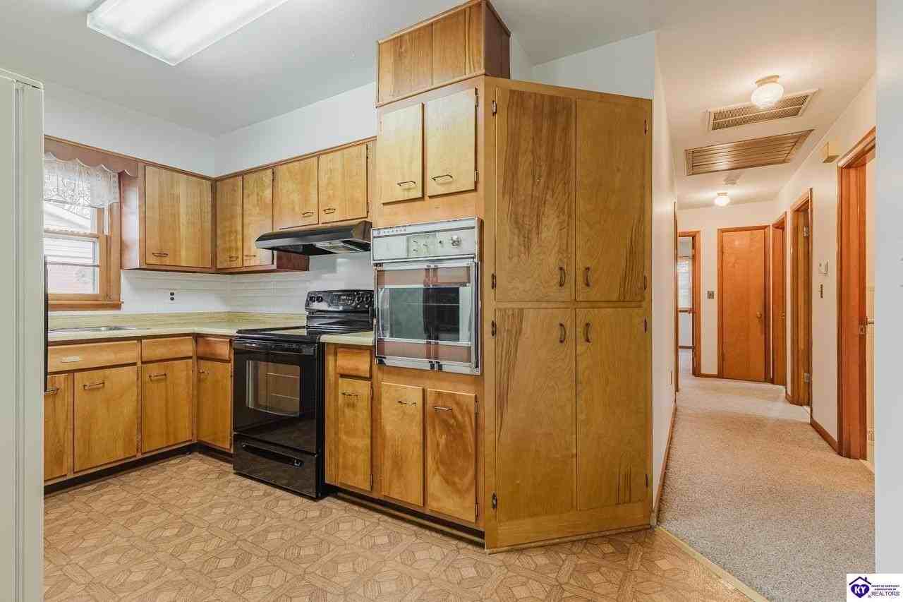 509 N Mantle Ave - Photo 7 of 22