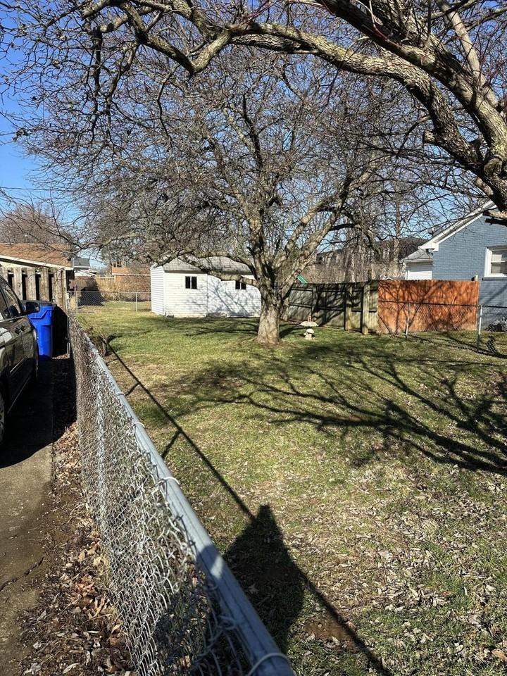 603 Worcester Rd - Photo 4 of 13