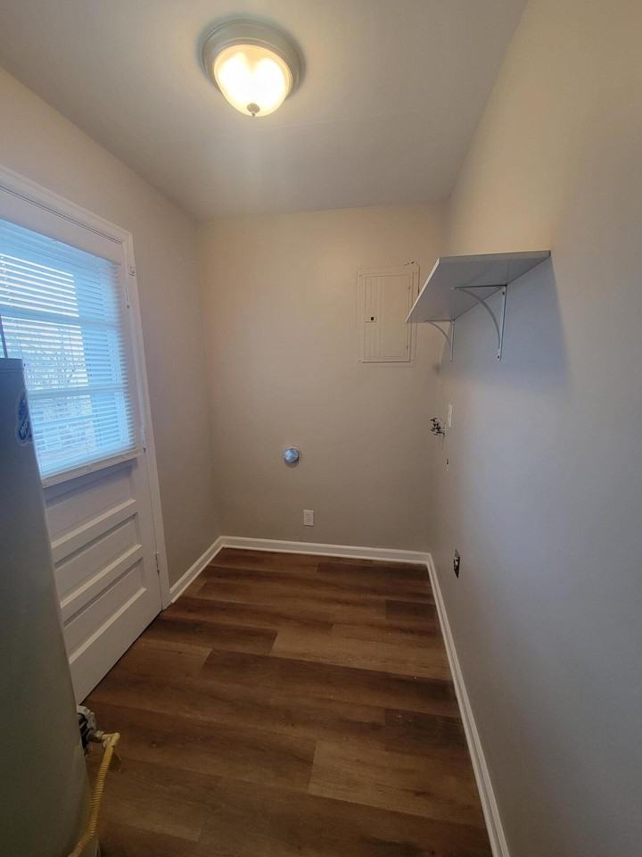 1969 Fair Oaks Dr Unit B #B - Photo 5 of 10