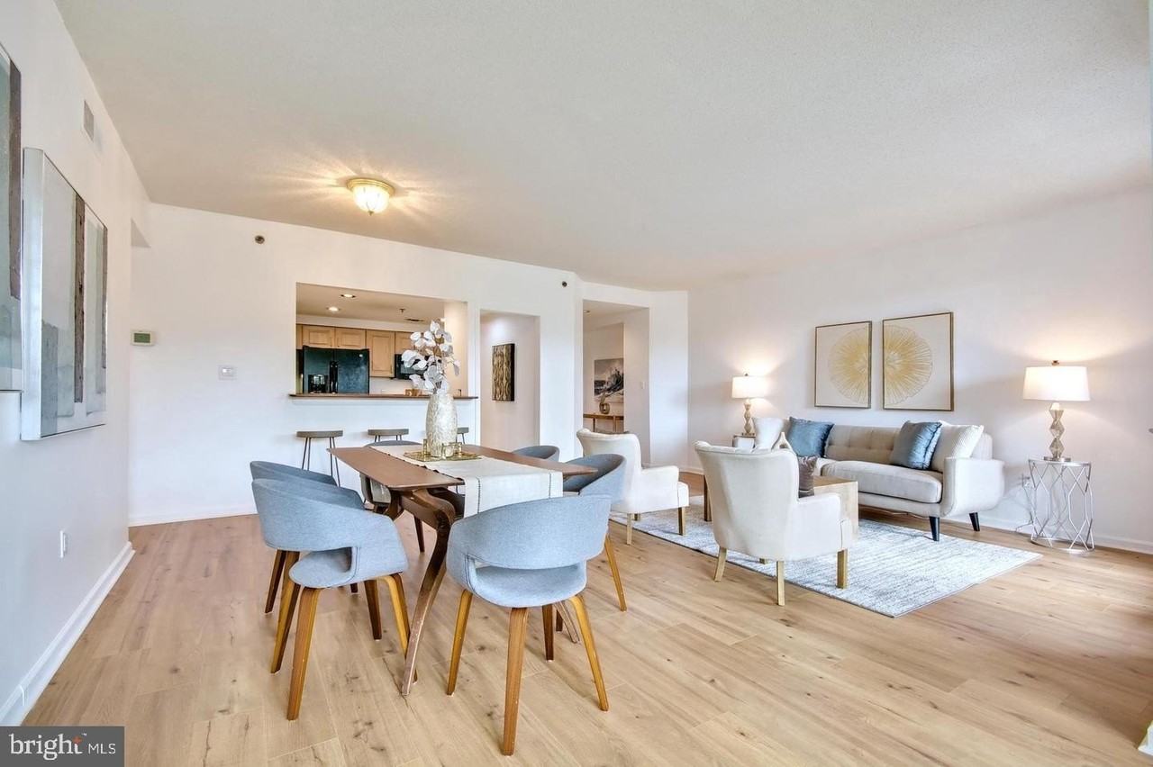 930 Astern Way - Photo 4 of 27