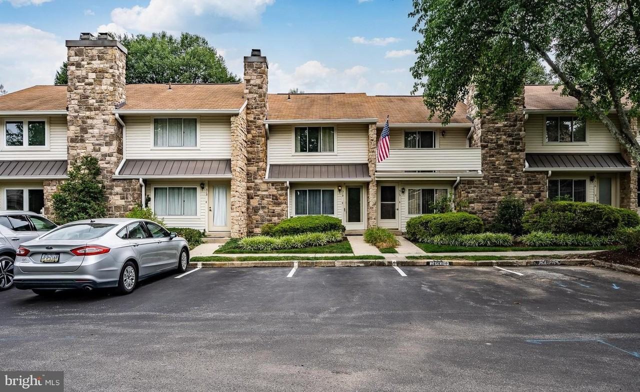 314 Headhouse Ct - Photo 2 of 28