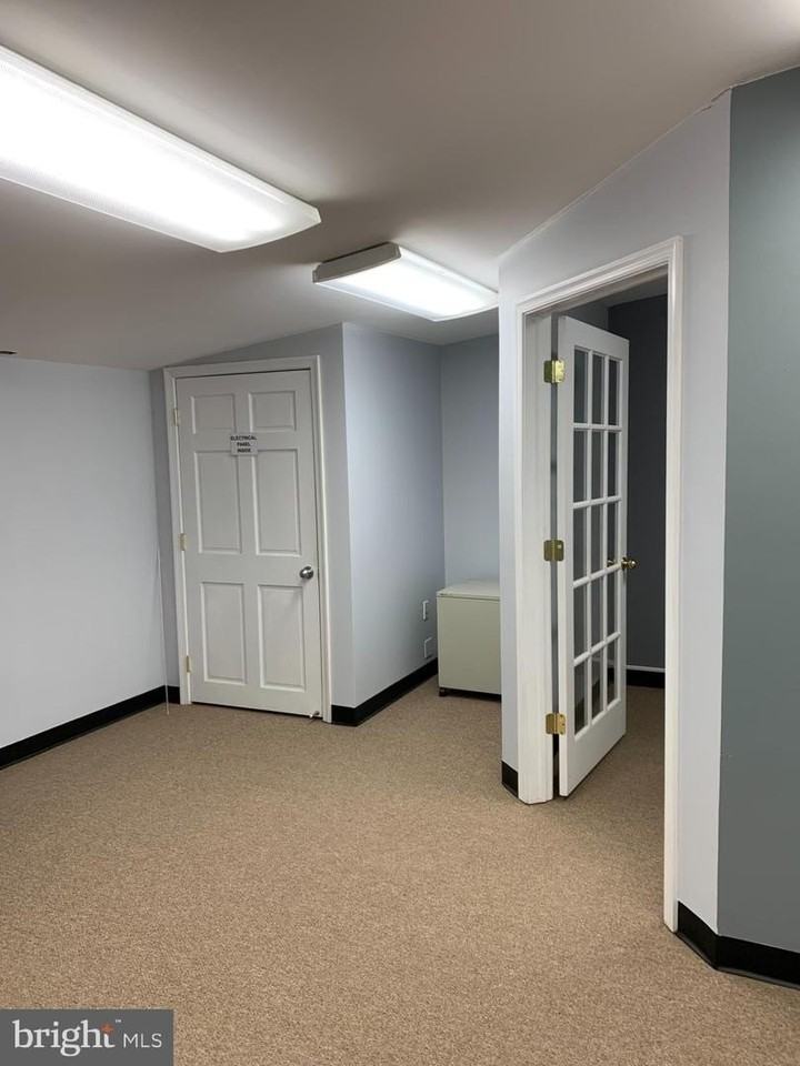 37 Main St - Photo 6 of 20