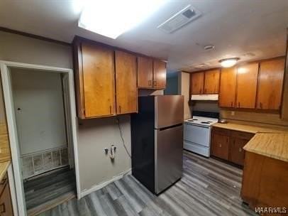 1102 Jameswood Ct - Photo 3 of 28