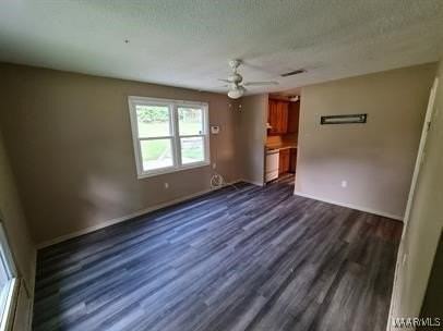 1102 Jameswood Ct - Photo 5 of 28