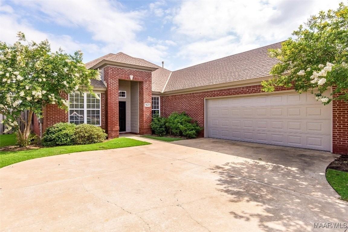 9625 Helmsley Cir - Photo 3 of 41