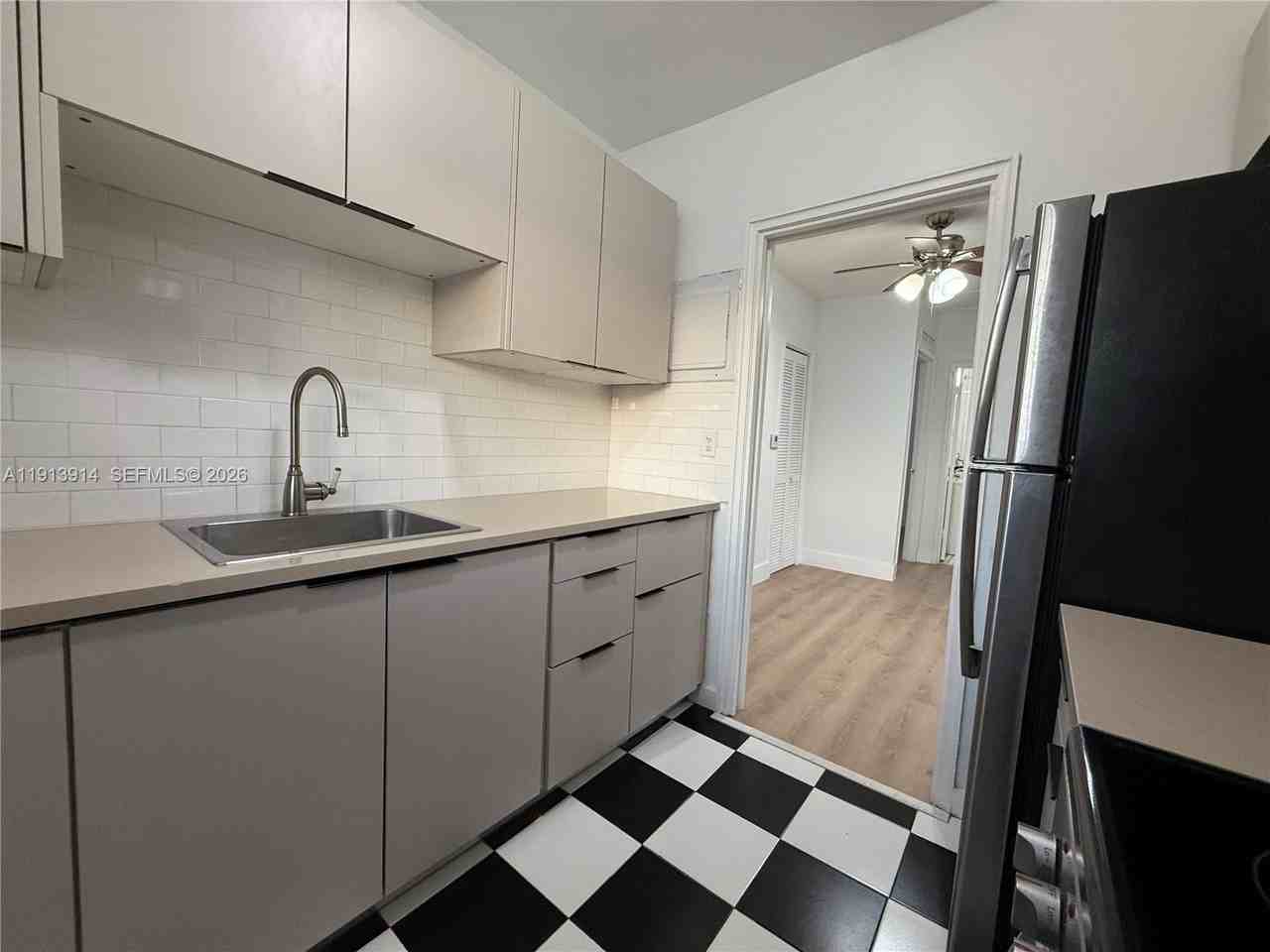 2343 Nw 14th St #2343 - Photo 5 of 15