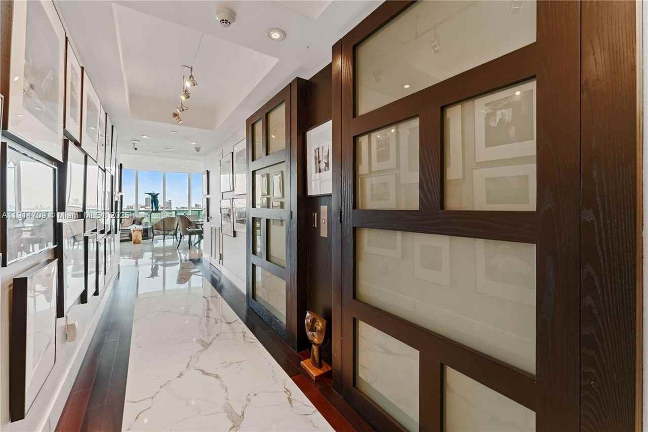 6000 Indian Creek Dr - Photo 5 of 39