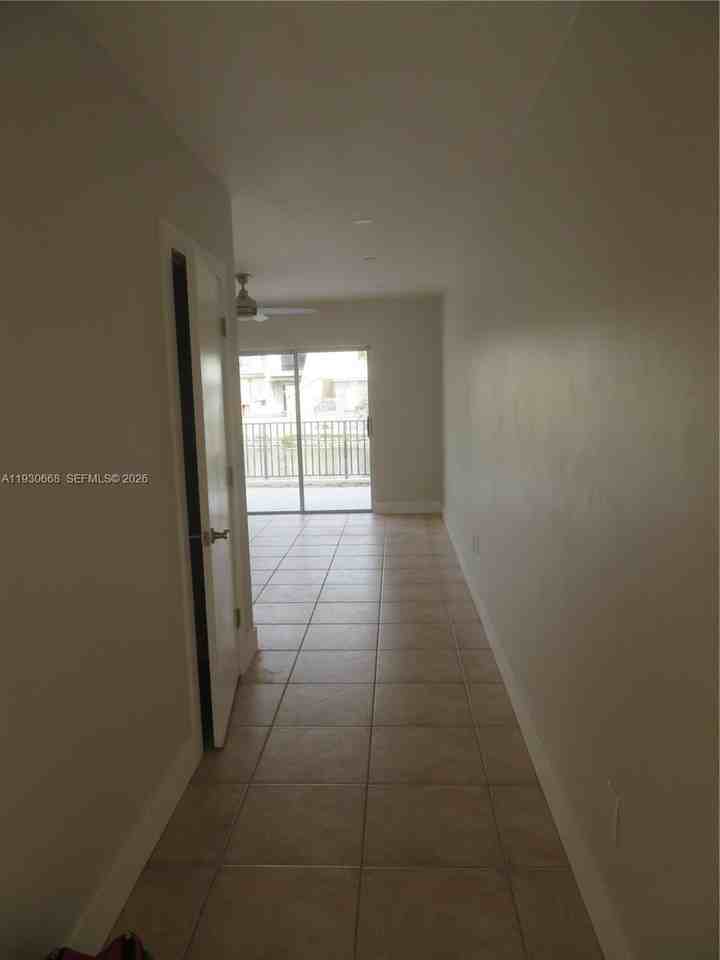 7328 Miami Lakeway S - Photo 3 of 26