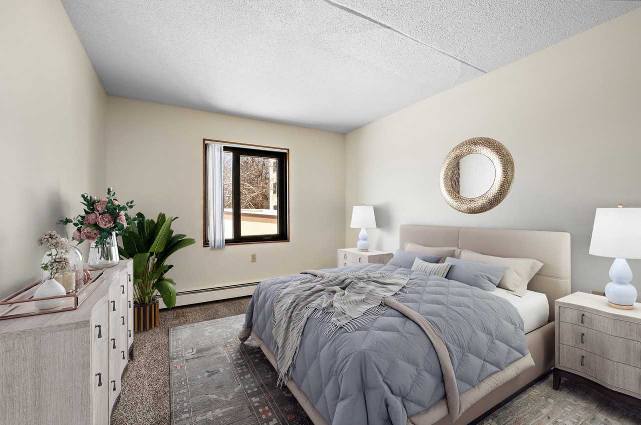 Chardon Court Apartments 55+ - Photo 6 of 38