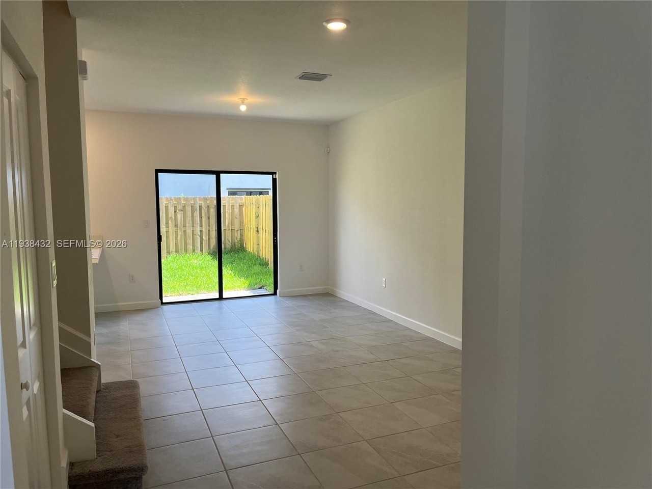 11889 Sw 246th Ter #11889 - Photo 4 of 27