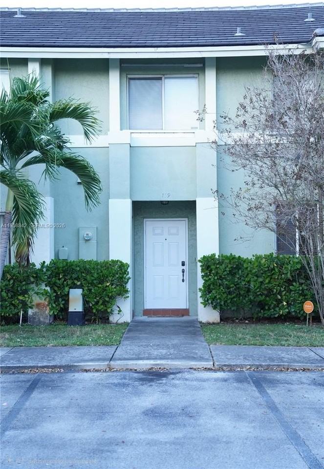 159 Hidden Court Rd - Photo 2 of 14