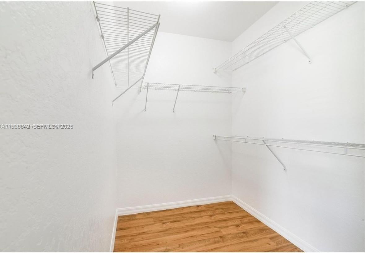 159 Hidden Court Rd - Photo 6 of 14