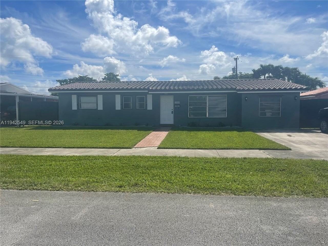 11080 Sw 62nd Ter - Photo 2 of 15