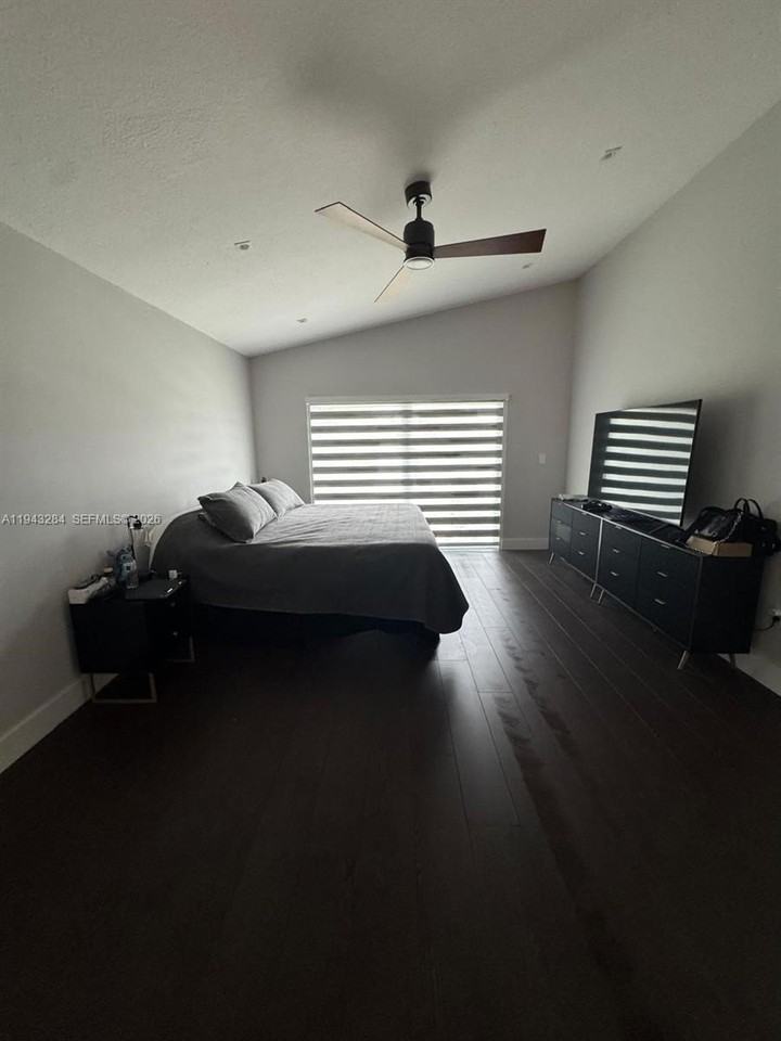 16440 Ruby Lk - Photo 3 of 15