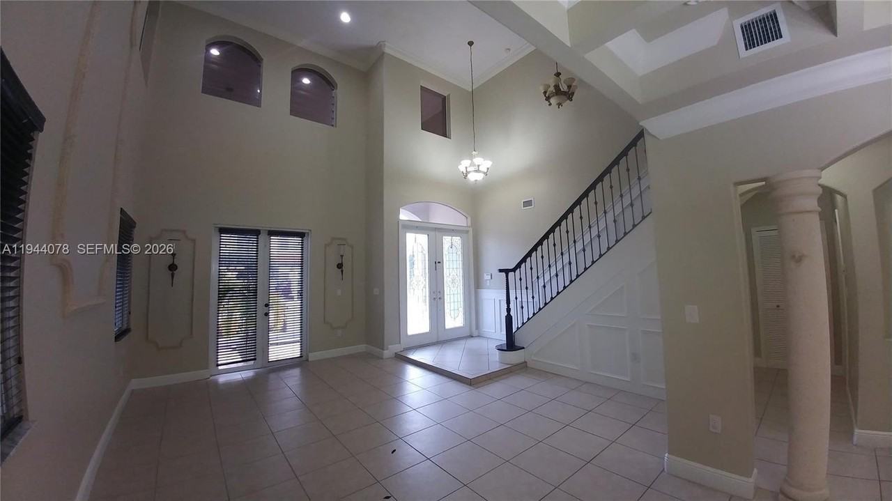 15387 Sw 21st Ln #1 - Photo 7 of 45