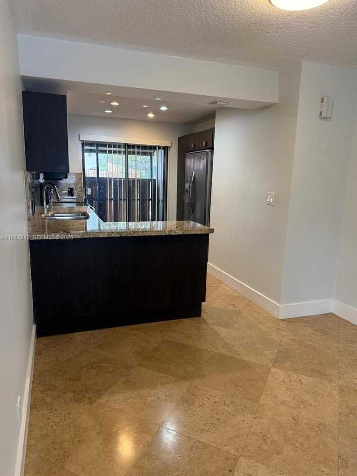 118 Wimbledon Lake Dr - Photo 6 of 18