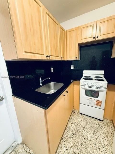 1640 Ne 127th St #424 - Photo 5 of 8