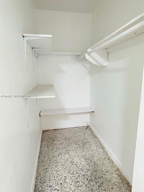 1640 Ne 127th St #424 - Photo 7 of 8