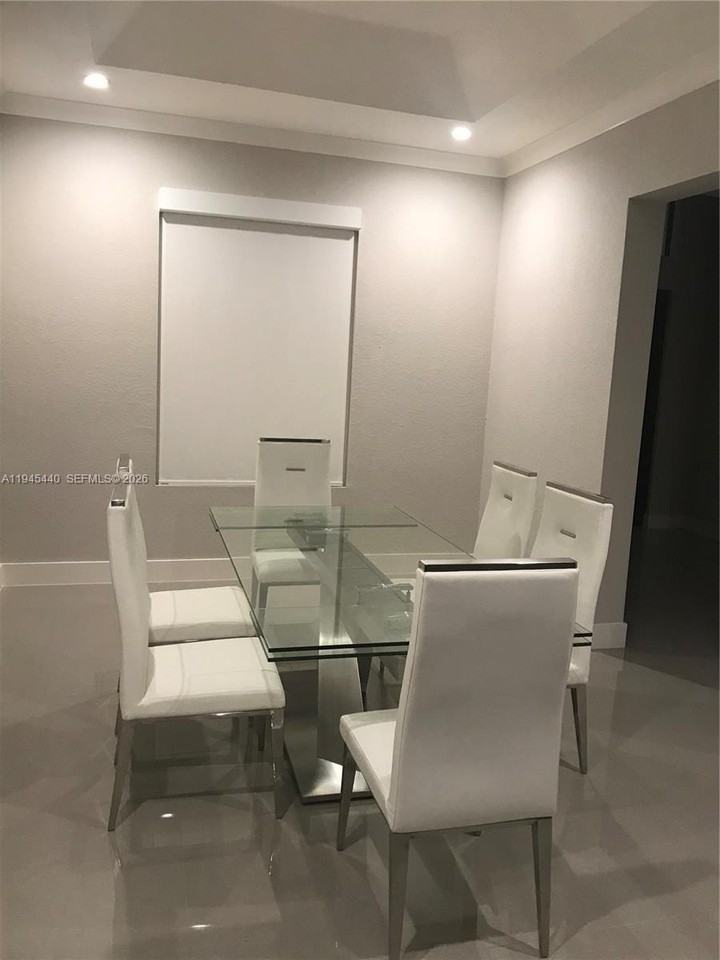 17040 Sw 280th St - Photo 5 of 15