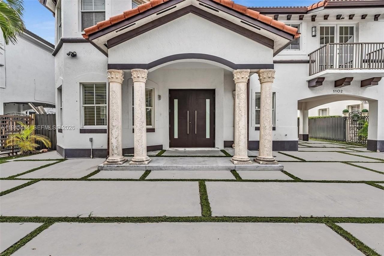 1102 Sw 149th Path #0 - Photo 3 of 45