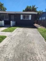 featured image of 1360 Ne 144th St #3