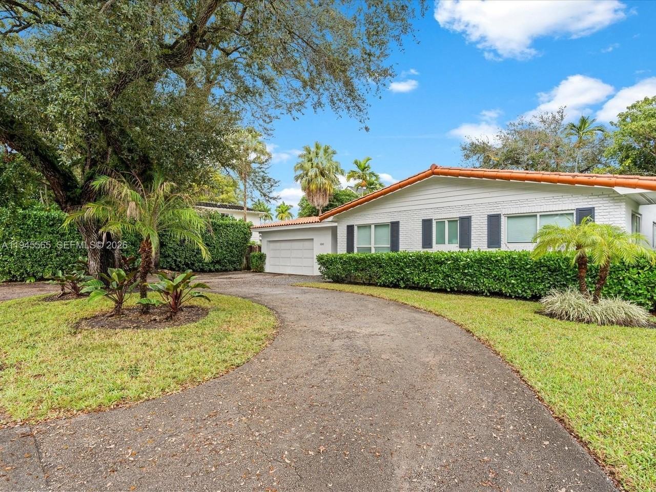 5265 Sw 78th St - Photo 4 of 18