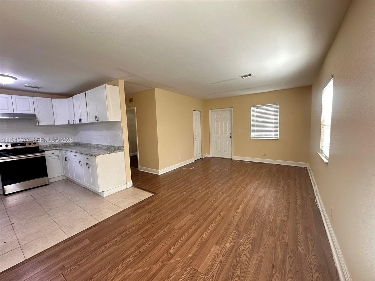 1701 Nw 14th Ct - Photo 2 of 19