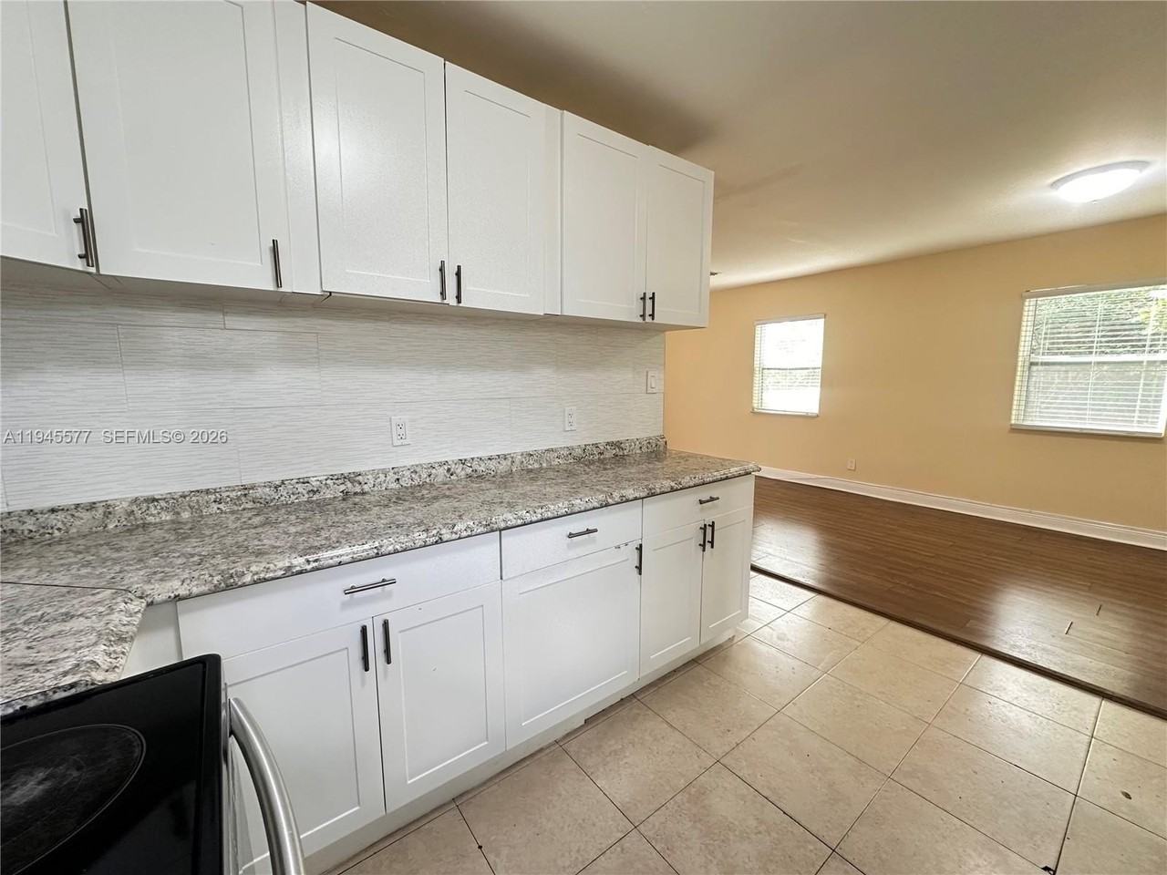 1701 Nw 14th Ct - Photo 4 of 19