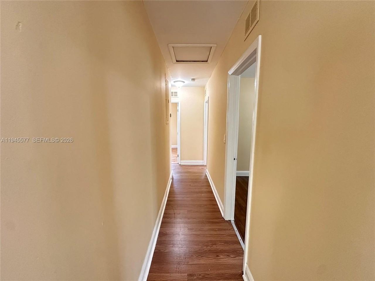 1701 Nw 14th Ct - Photo 6 of 19