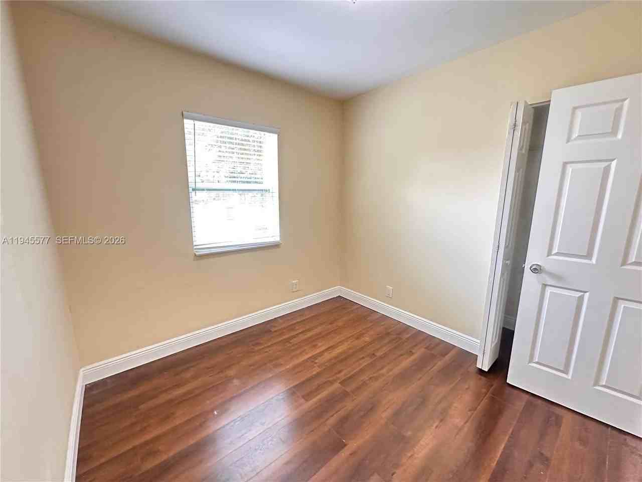 1701 Nw 14th Ct - Photo 7 of 19