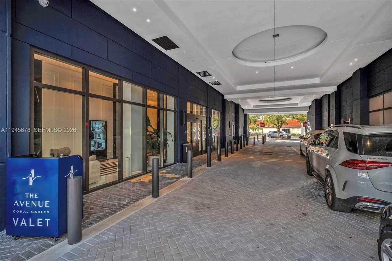 4220 Laguna St #505 - Photo 4 of 29