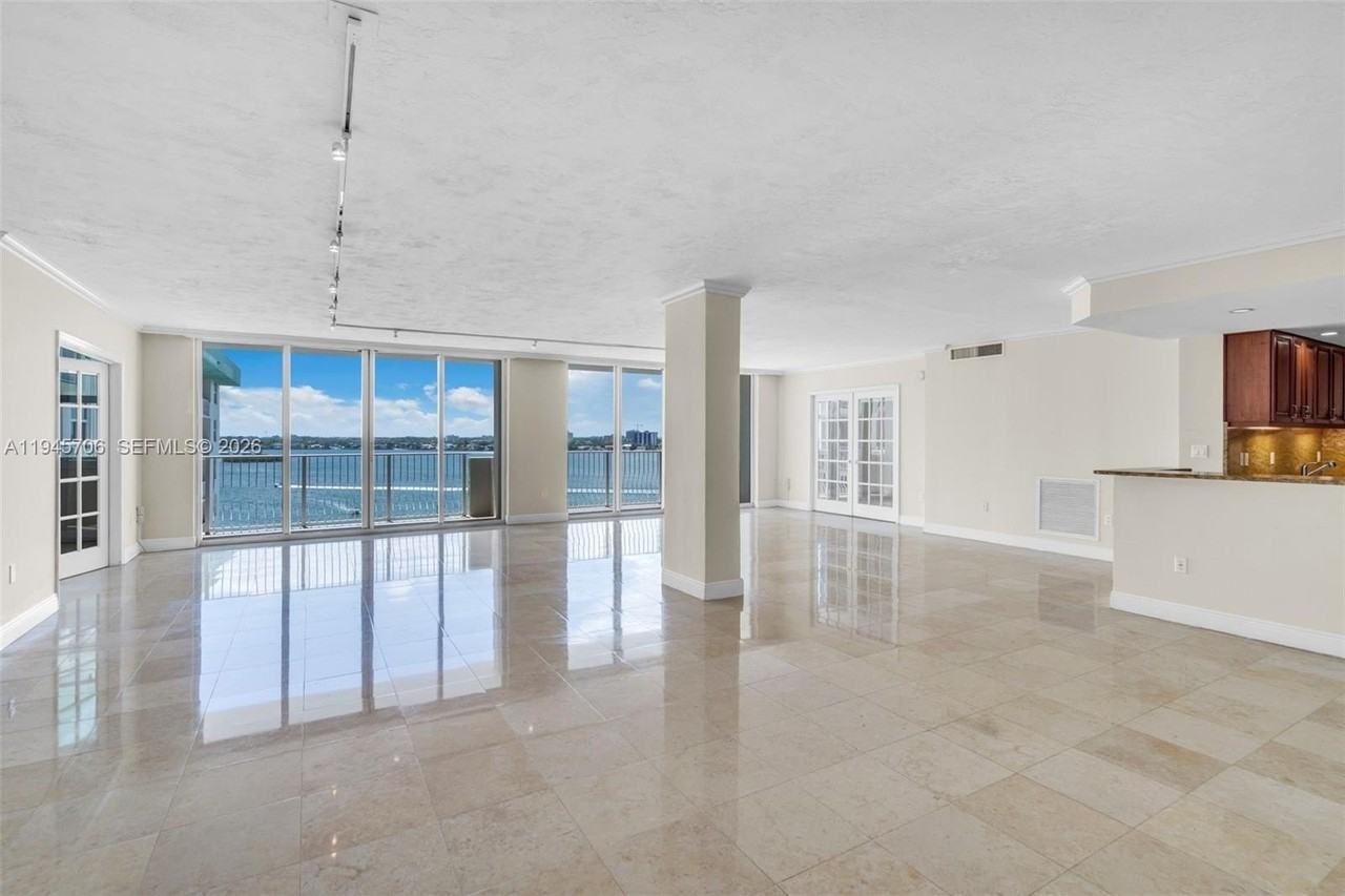 10350 W Bay Harbor Dr #10AB - Photo 5 of 43