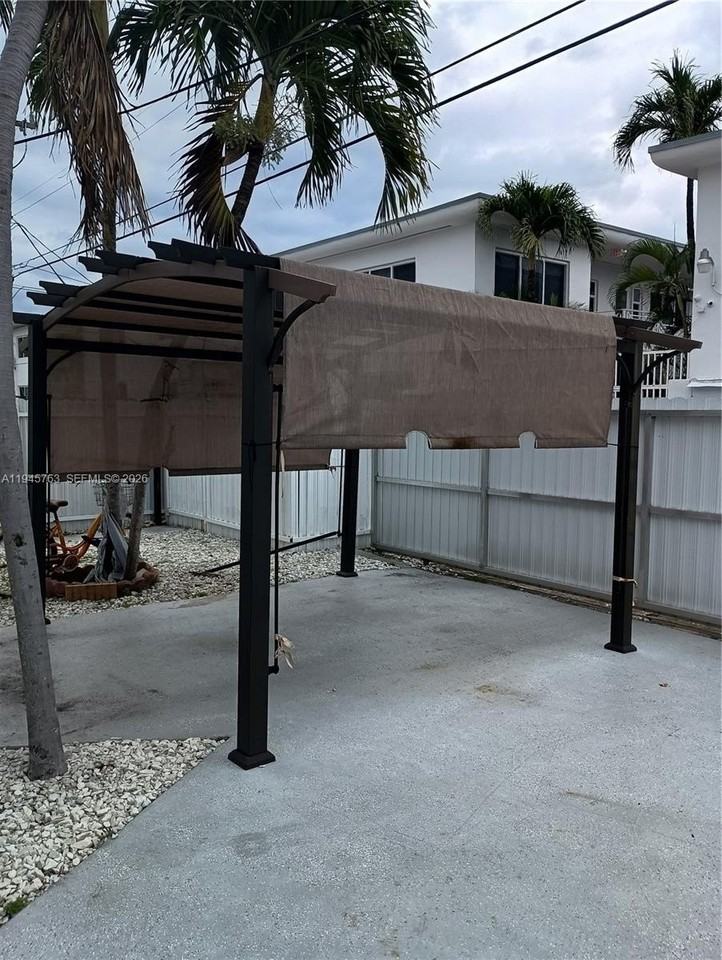 7421 Carlyle Ave #3 - Photo 7 of 9